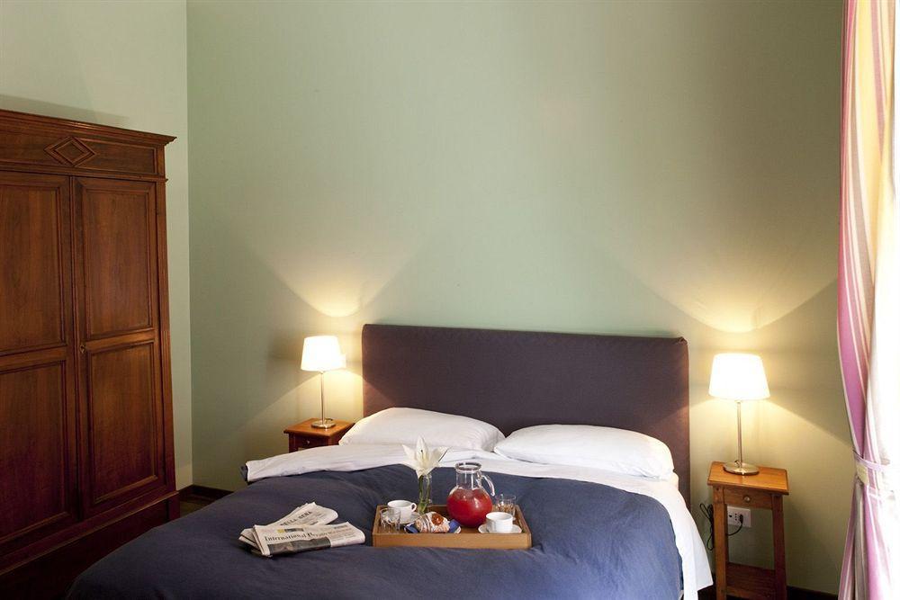 B&B Santi Quattro Al Colosseo Rzym Zewnętrze zdjęcie