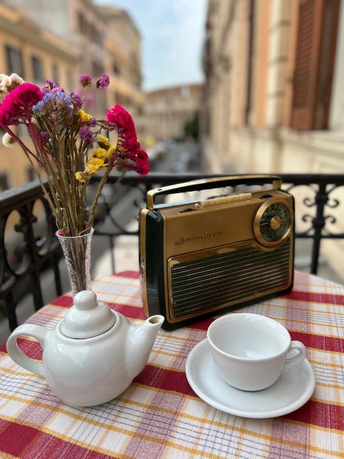 B&B Santi Quattro Al Colosseo Rzym Zewnętrze zdjęcie