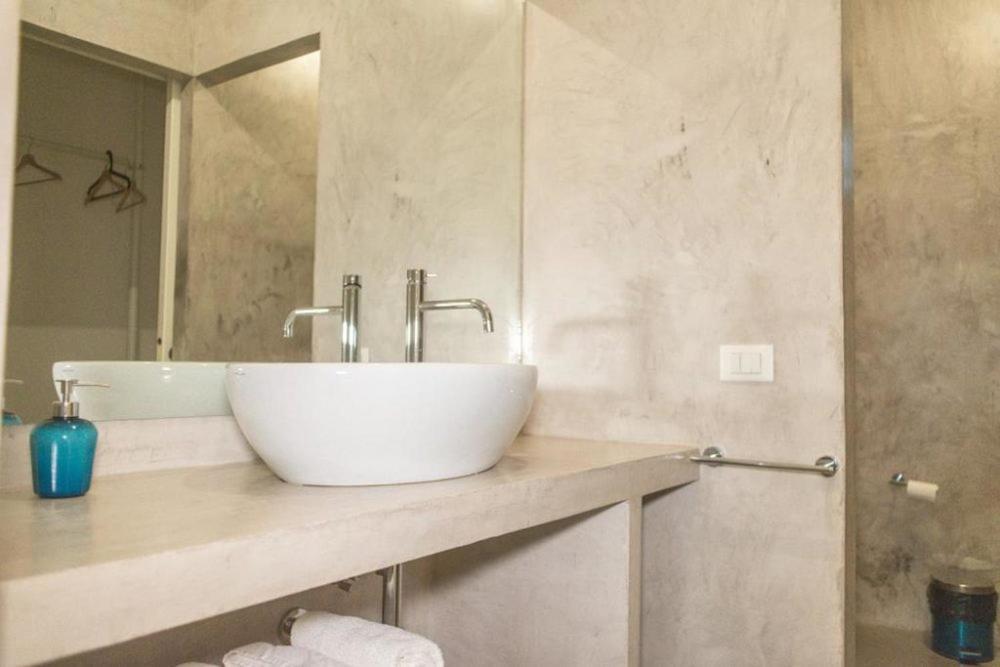 B&B Santi Quattro Al Colosseo Rzym Zewnętrze zdjęcie